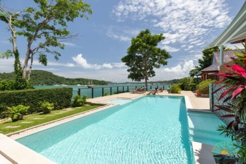 Oceanfront Pool Villa (33)