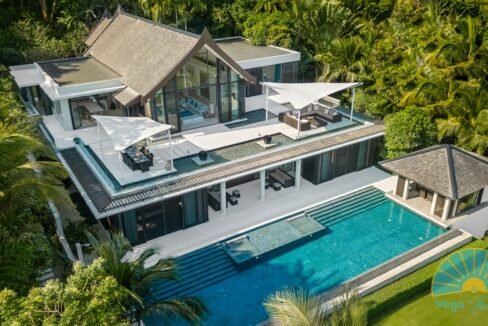 Exotic 5 bedroom beachfront villa for rent