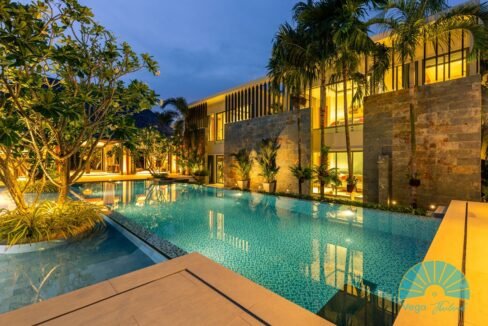 Grand courtyard 7 bed pool villa (44)
