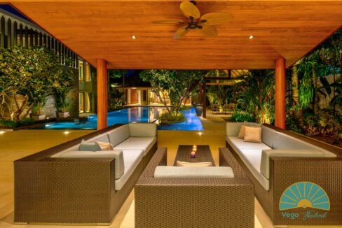 Grand courtyard 7 bed pool villa (45)