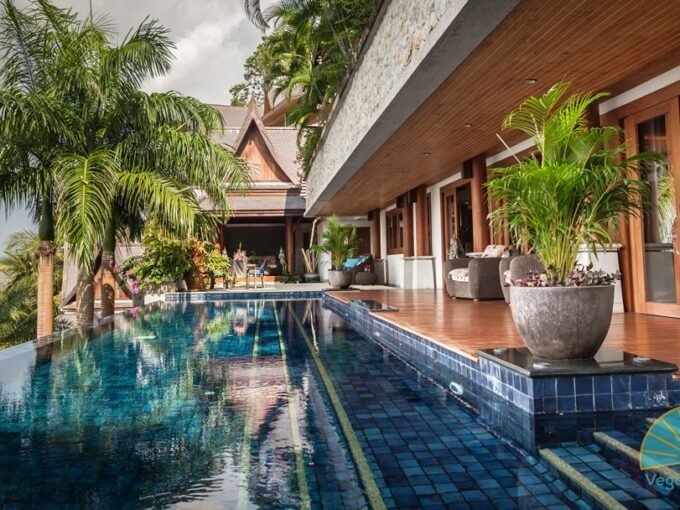 Beautiful Thai Style Sea View Villa in Surin