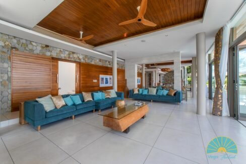 Living room (2)