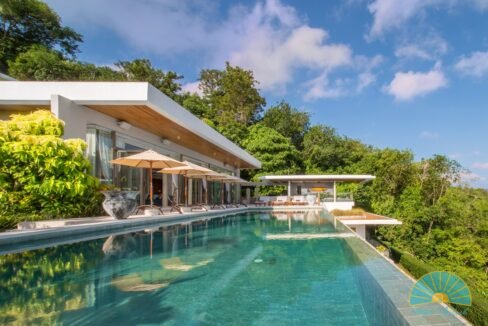 Swimming pool (1)