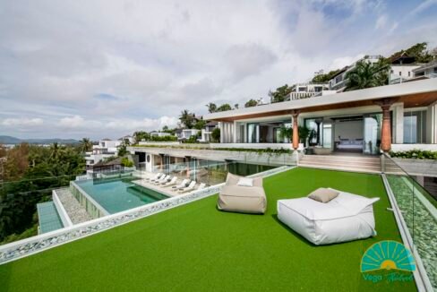 Extraordinary luxury villa (1)